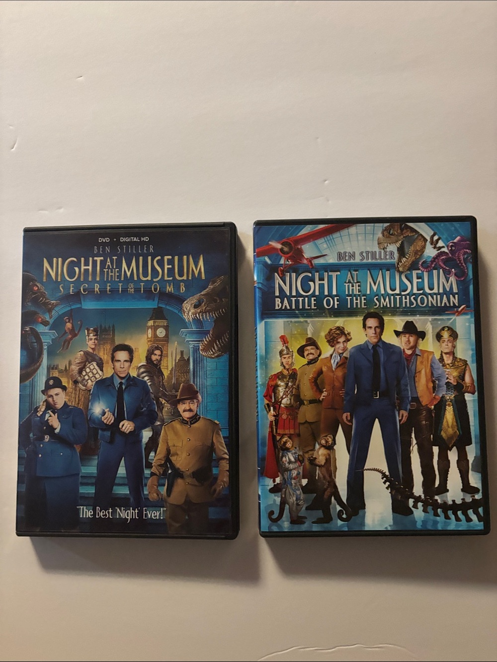 Night at the Museum - 2 DVDs - secret of the Tomb & Battle of the Smithsonian.